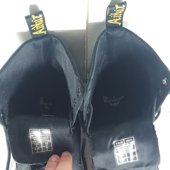 Dr. Martens Combs US M8/L9 Black Leather 8 Eyelets Lace-Up Ankle Combat Boots main image 14